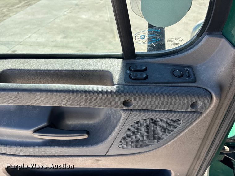 image for item FG1078 2017 Freightliner Cascadia 125 semi truck