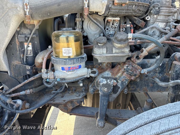 image for item FG1078 2017 Freightliner Cascadia 125 semi truck