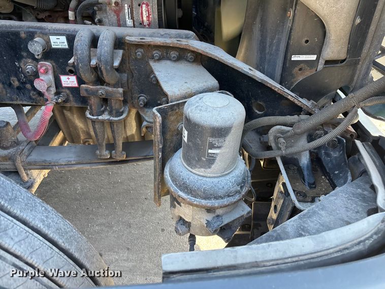 image for item FG1078 2017 Freightliner Cascadia 125 semi truck