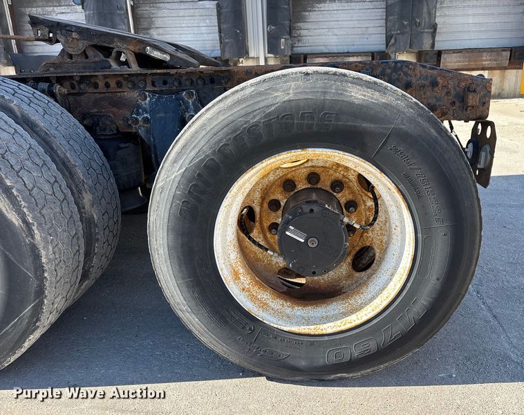 image for item FG1078 2017 Freightliner Cascadia 125 semi truck