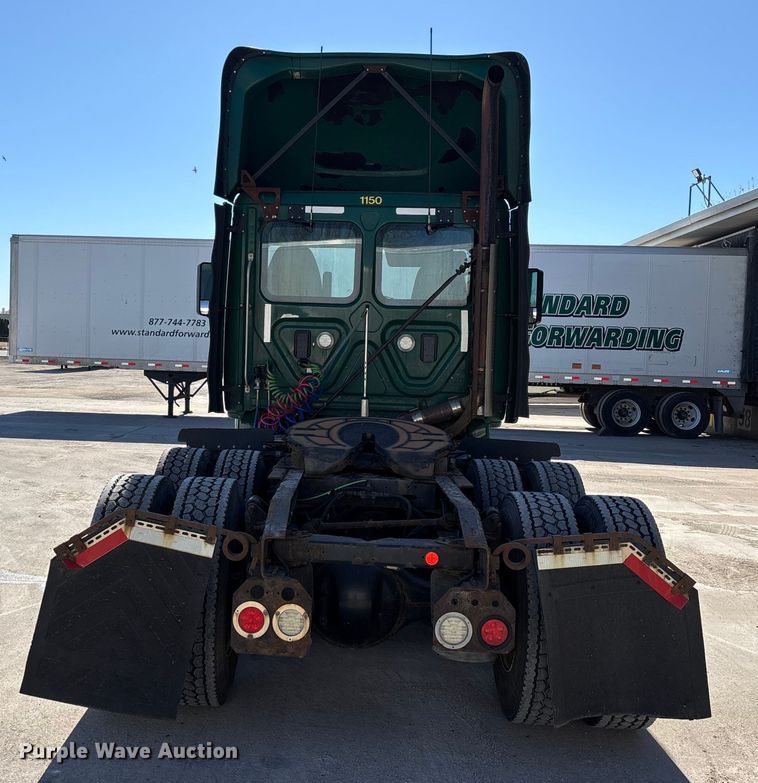 image for item FG1079 2017 Freightliner Cascadia 125 semi truck