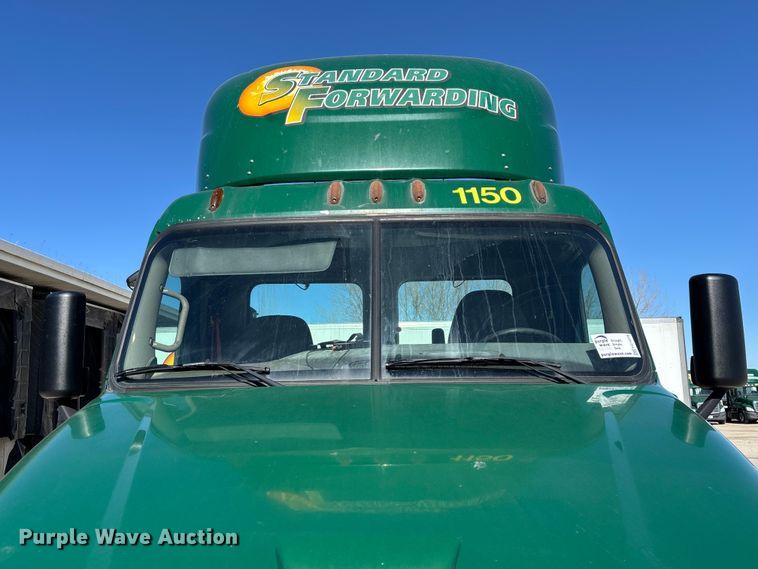 image for item FG1079 2017 Freightliner Cascadia 125 semi truck