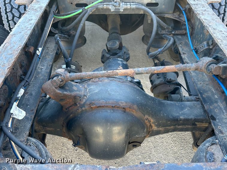 image for item FG1079 2017 Freightliner Cascadia 125 semi truck