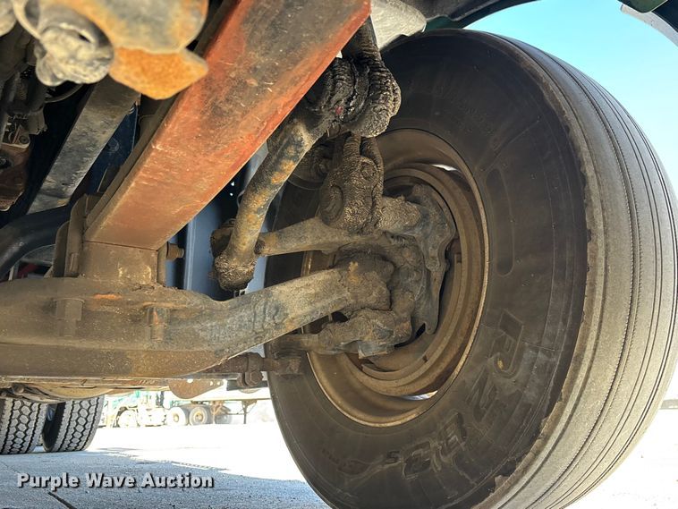 image for item FG1079 2017 Freightliner Cascadia 125 semi truck