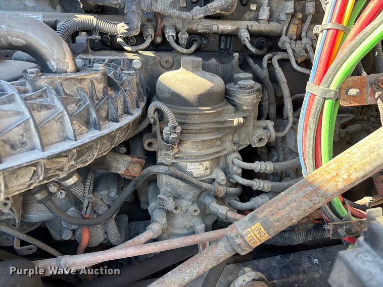 image for item FG1079 2017 Freightliner Cascadia 125 semi truck