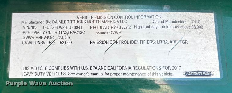 image for item FG1079 2017 Freightliner Cascadia 125 semi truck