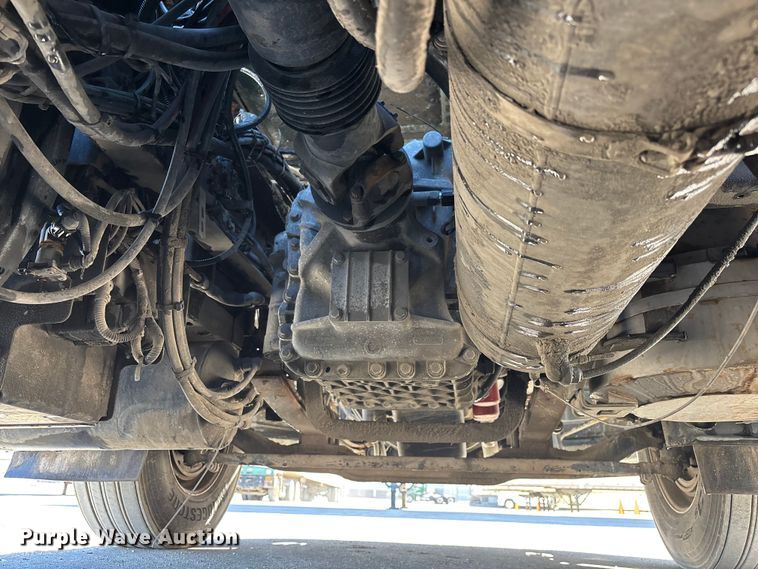 image for item FG1080 2016 Mack CXU613 semi truck