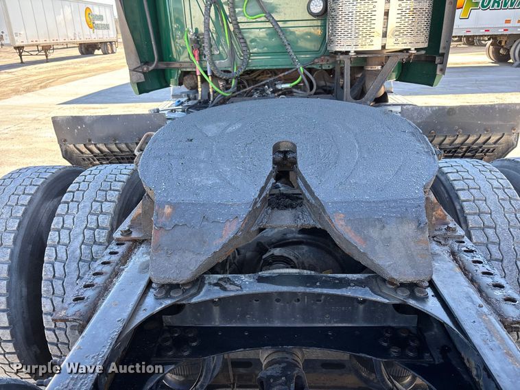 image for item FG1080 2016 Mack CXU613 semi truck