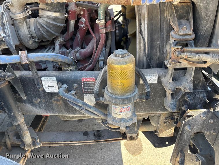 image for item FG1080 2016 Mack CXU613 semi truck