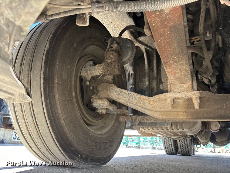 image for item FG1081 2017 Freightliner Cascadia 125 semi truck