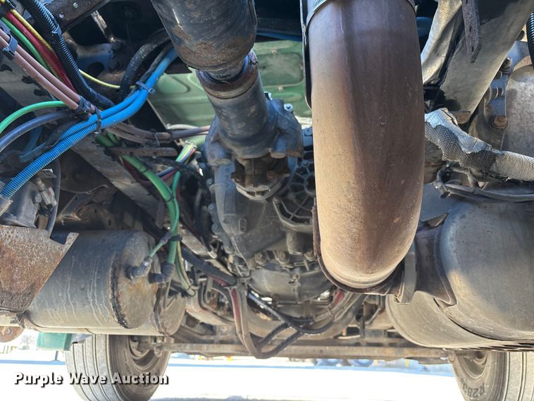 image for item FG1081 2017 Freightliner Cascadia 125 semi truck