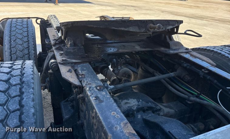 image for item FG1081 2017 Freightliner Cascadia 125 semi truck