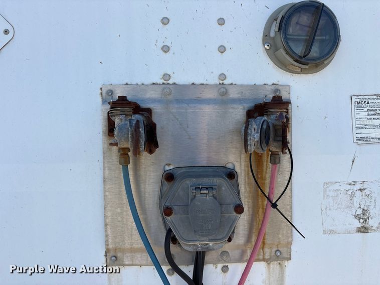 image for item FG1082 2007 Wabash dry van trailer