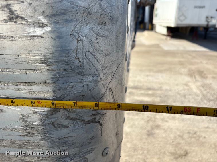 image for item FG1082 2007 Wabash dry van trailer