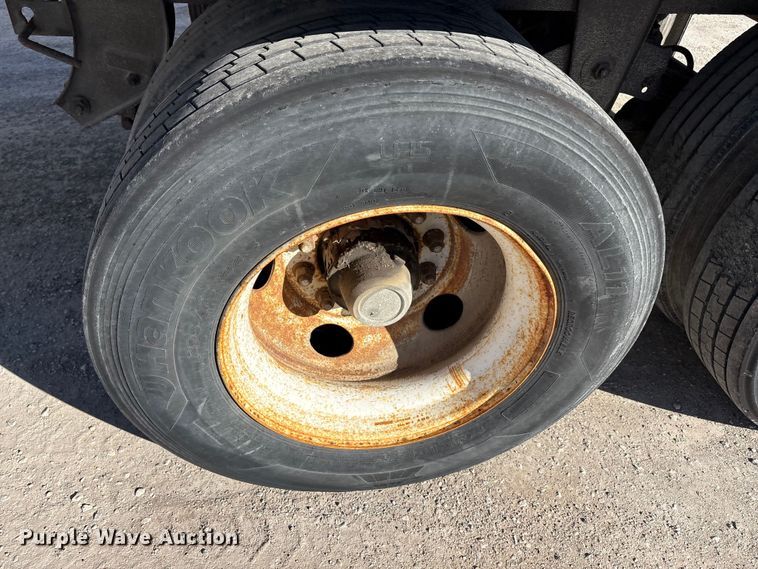 image for item FG1082 2007 Wabash dry van trailer