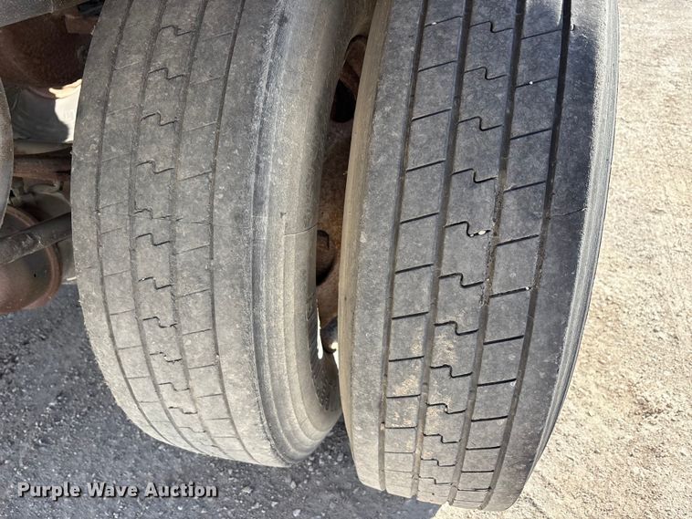 image for item FG1082 2007 Wabash dry van trailer