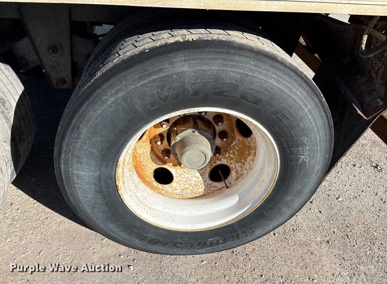 image for item FG1082 2007 Wabash dry van trailer