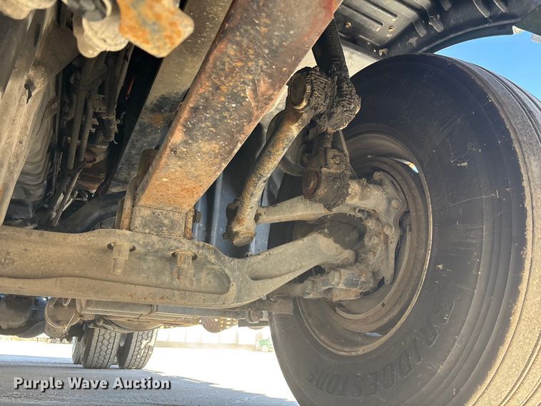 image for item FG1088 2017 Freightliner Cascadia 125 semi truck