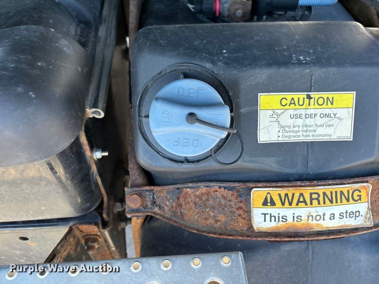 image for item FG1088 2017 Freightliner Cascadia 125 semi truck