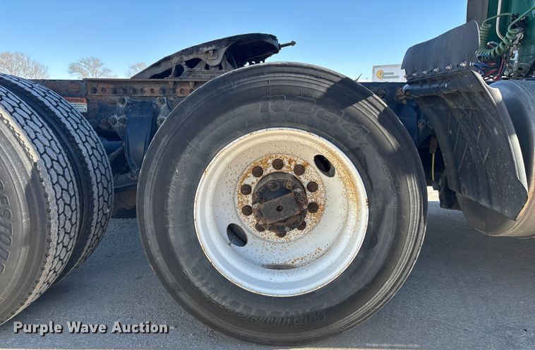 image for item FG1088 2017 Freightliner Cascadia 125 semi truck