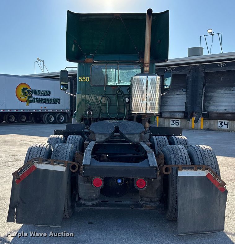 image for item FG1089 2013 Mack CXU613 semi truck