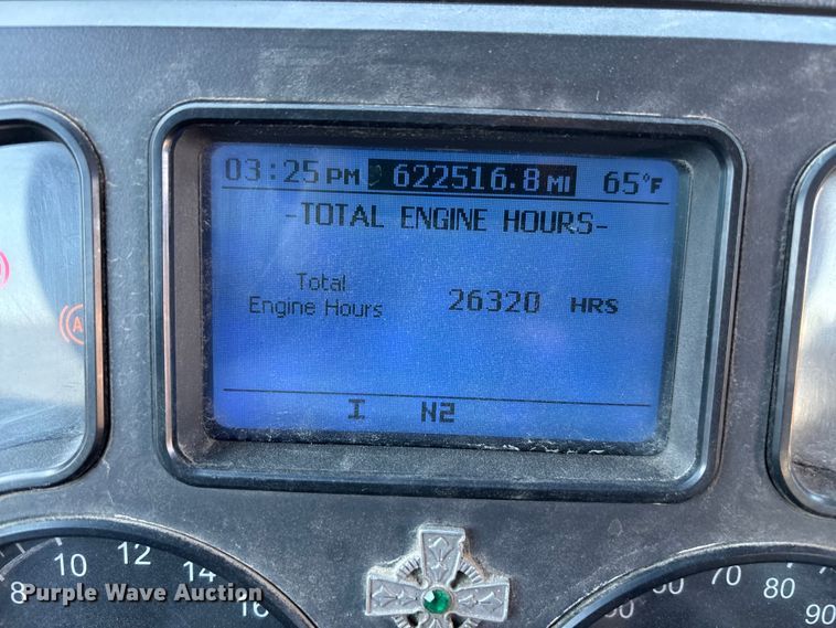 image for item FG1089 2013 Mack CXU613 semi truck