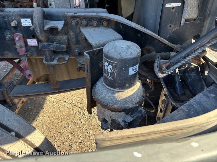 image for item FG1090 2017 Freightliner Cascadia 125 semi truck
