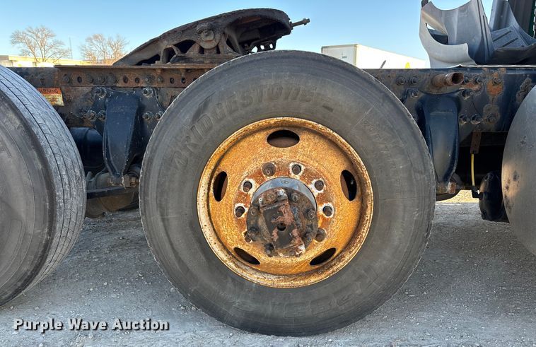 image for item FG1090 2017 Freightliner Cascadia 125 semi truck
