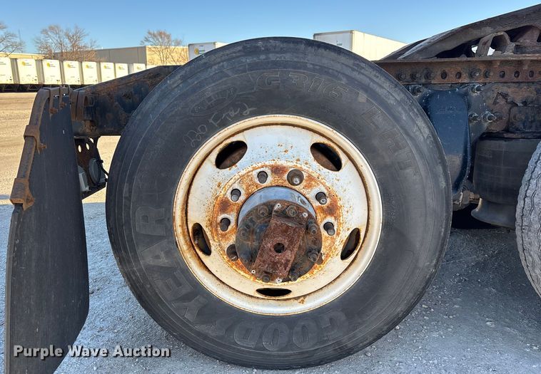 image for item FG1090 2017 Freightliner Cascadia 125 semi truck