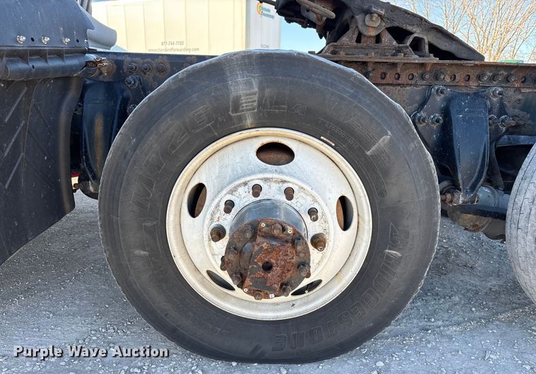image for item FG1090 2017 Freightliner Cascadia 125 semi truck