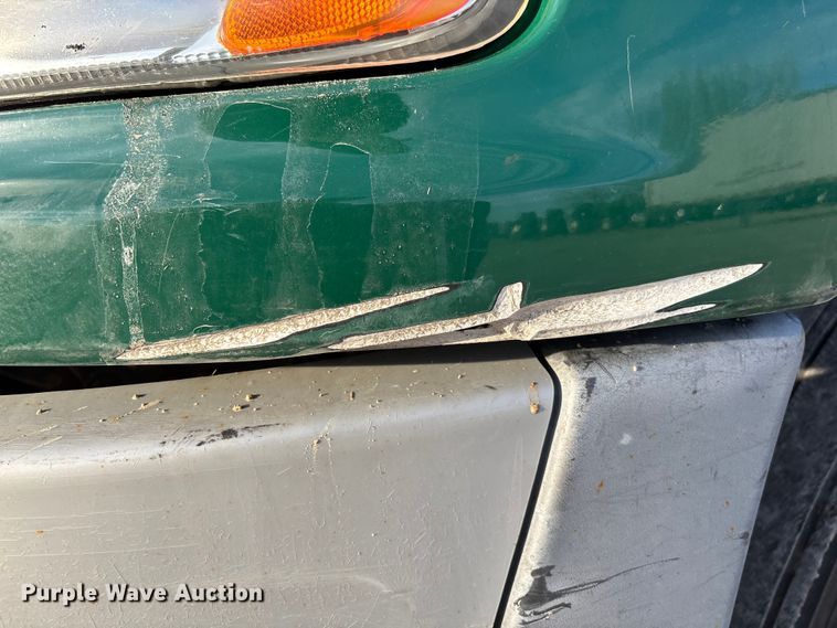 image for item FG1092 2016 Mack CXU613 semi truck