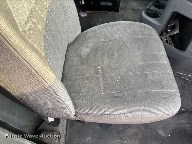 image for item FG1092 2016 Mack CXU613 semi truck