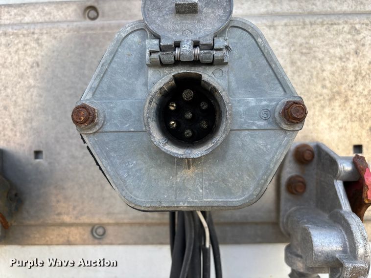 image for item FG1093 2013 Strick dry van trailer