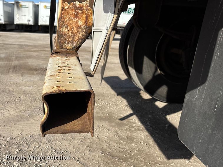 image for item FG1093 2013 Strick dry van trailer