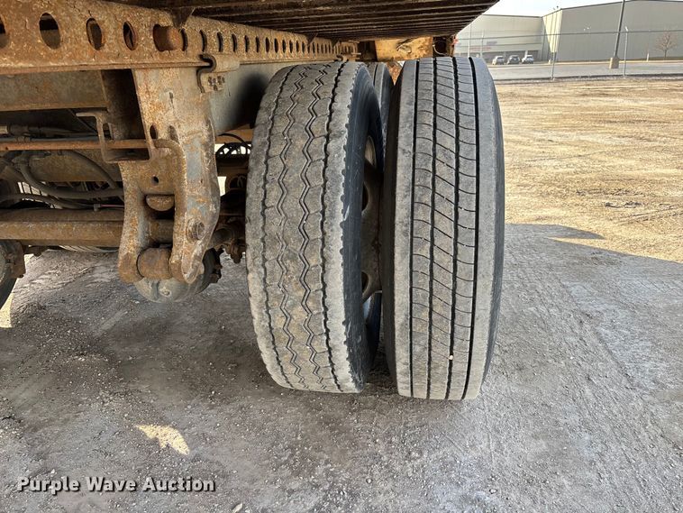 image for item FG1093 2013 Strick dry van trailer