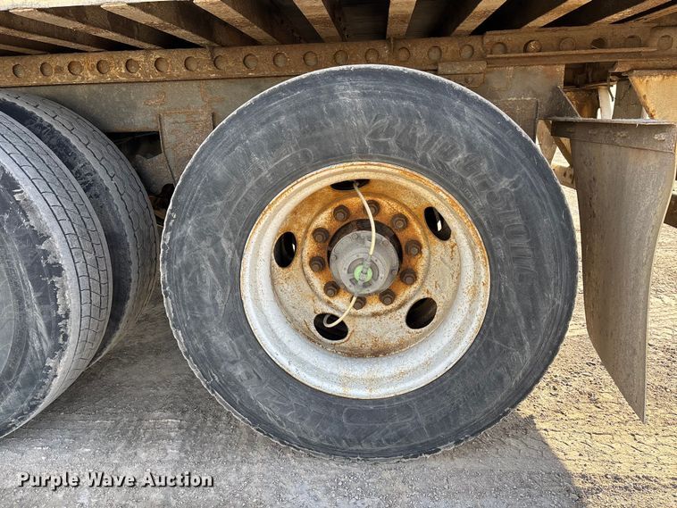 image for item FG1093 2013 Strick dry van trailer