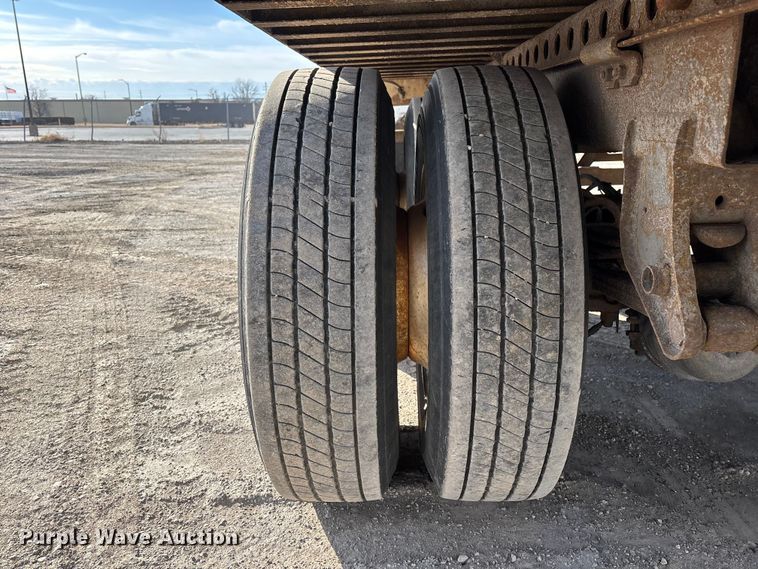 image for item FG1093 2013 Strick dry van trailer