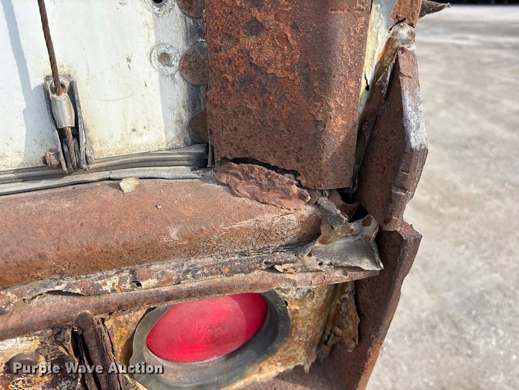 image for item FG1096 2007 Wabash dry van trailer