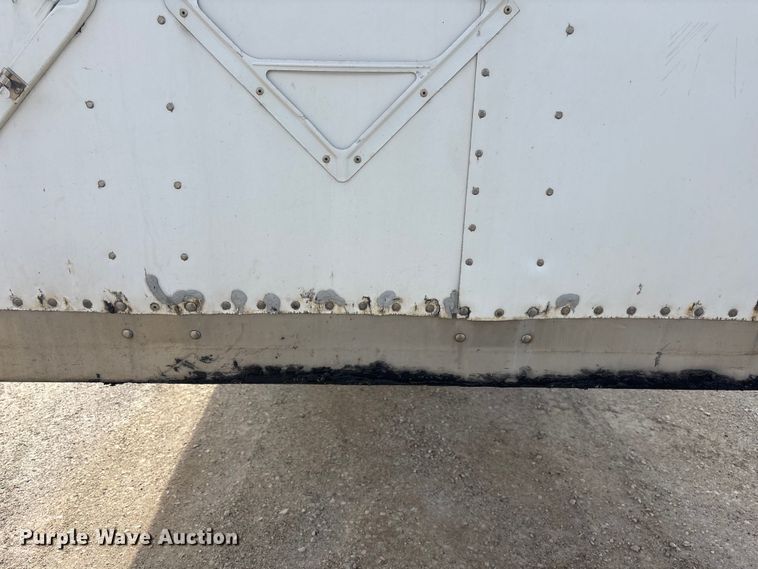 image for item FG1097 2013 Strick dry van trailer