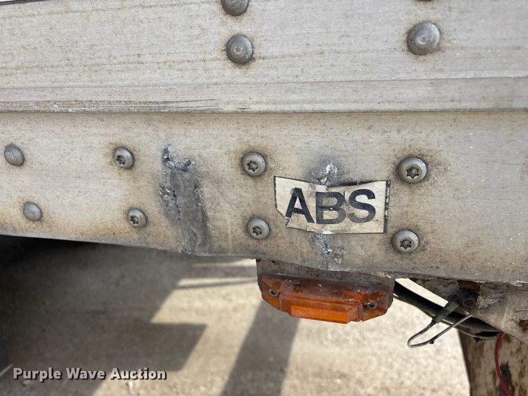 image for item FG1097 2013 Strick dry van trailer