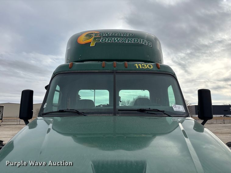 image for item FG1098 2017 Freightliner Cascadia 125 semi truck