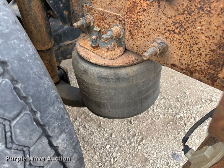 image for item FG1098 2017 Freightliner Cascadia 125 semi truck