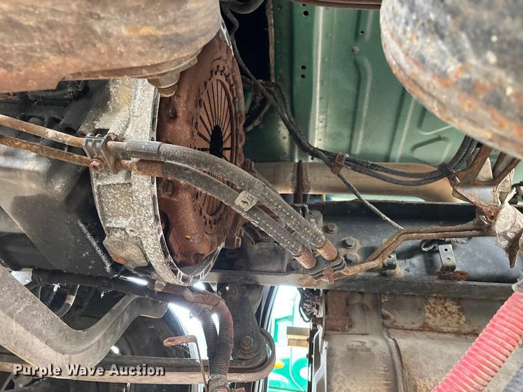 image for item FG1098 2017 Freightliner Cascadia 125 semi truck