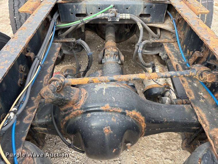 image for item FG1099 2017 Freightliner Cascadia 125 semi truck