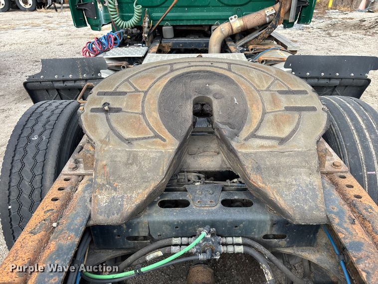 image for item FG1099 2017 Freightliner Cascadia 125 semi truck