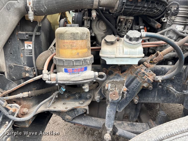 image for item FG1099 2017 Freightliner Cascadia 125 semi truck