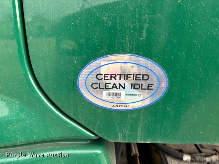 image for item FG1099 2017 Freightliner Cascadia 125 semi truck