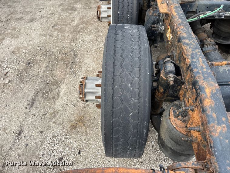 image for item FG1099 2017 Freightliner Cascadia 125 semi truck