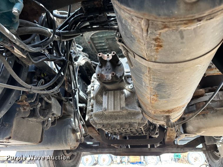 image for item FG1100 2016 Mack CXU613 semi truck