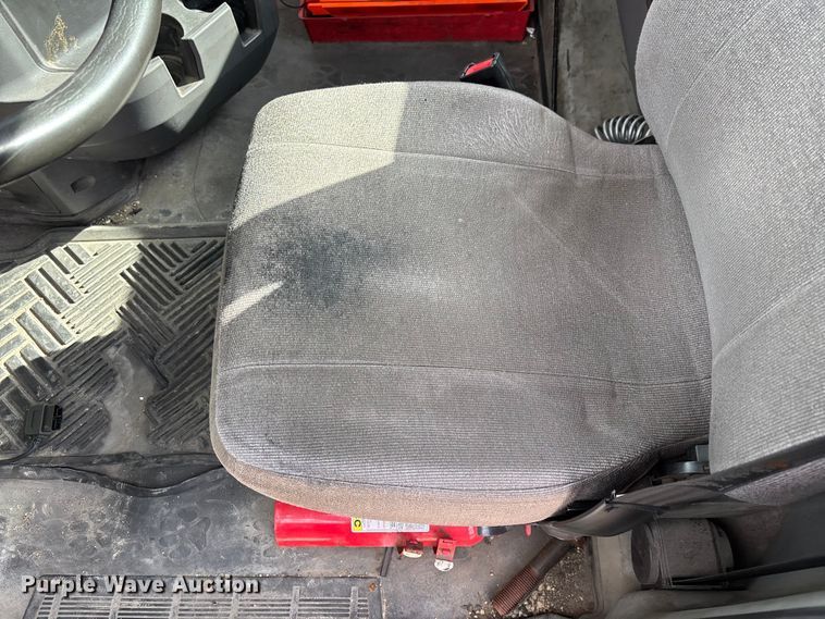 image for item FG1100 2016 Mack CXU613 semi truck